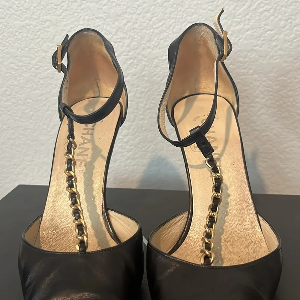 Chanel Shoe Size 37 Black Leather Pointed Toe Chain Detail Ankle Strap Pump